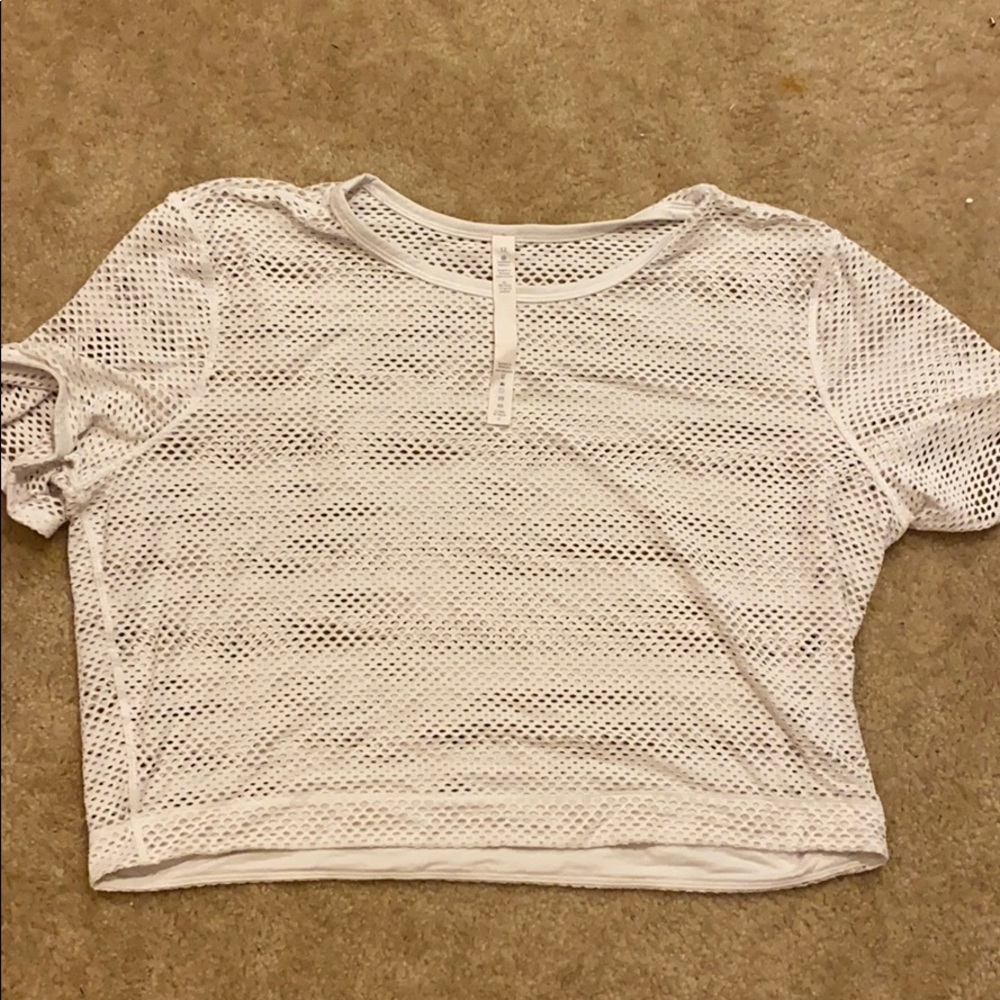 Lululemon cropped tee